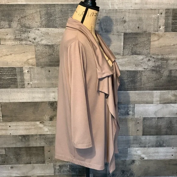 August Silk Open Jacket with draped front - Picture 3 of 16